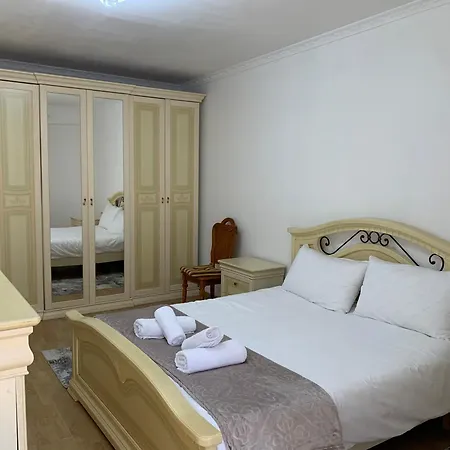 Comfort Apartment Tirana Center - Apartment With Balcony 地拉那