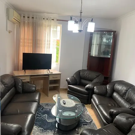 Comfort Apartment Tirana Center - Apartment With Balcony 公寓 *