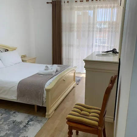 Comfort Apartment Tirana Center - Apartment With Balcony * 地拉那